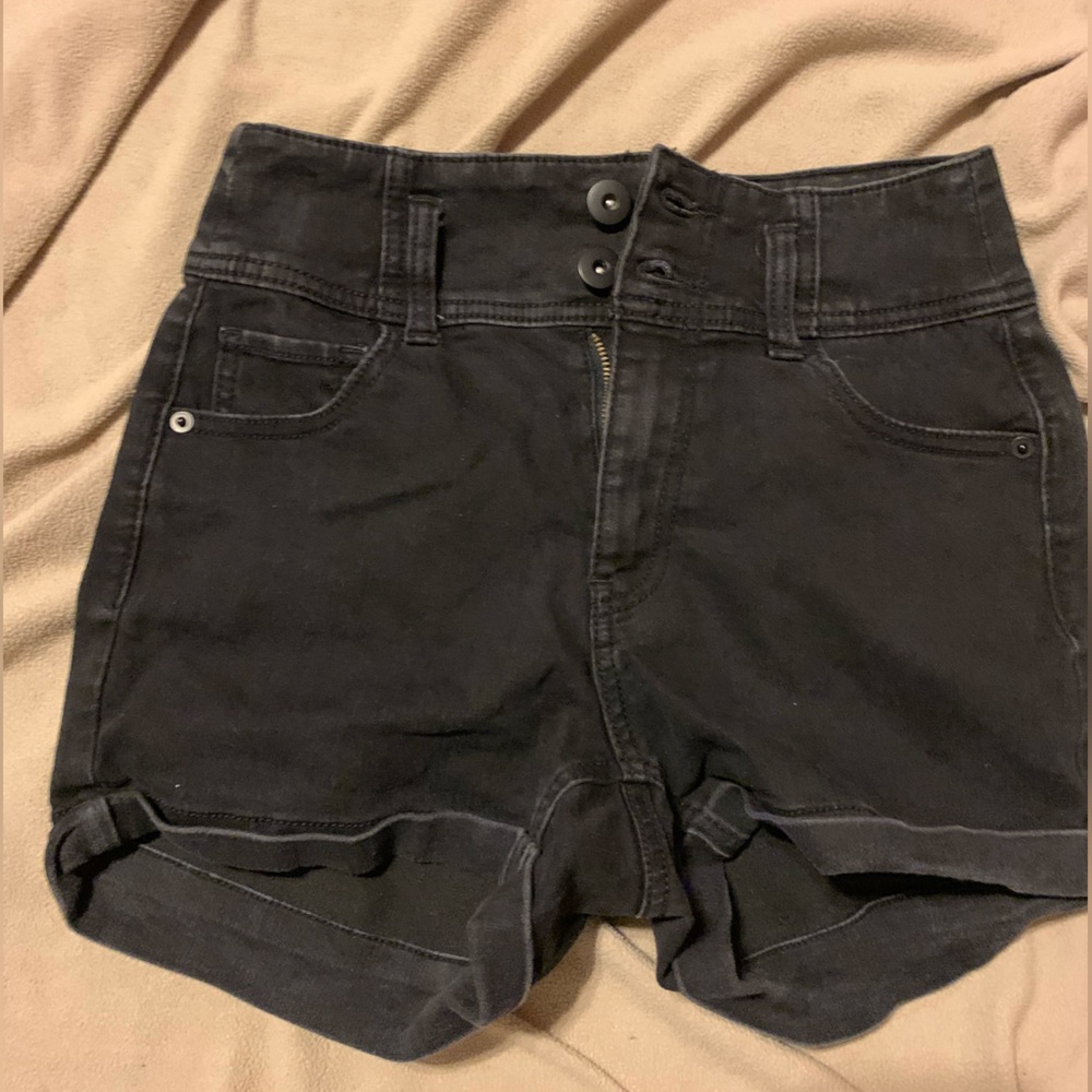 black jean shorts